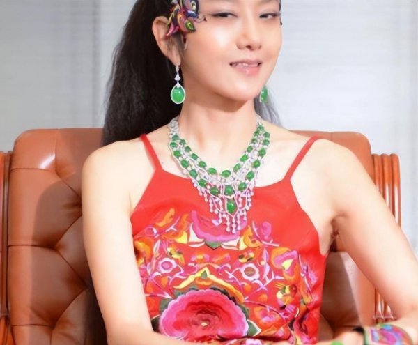 杨丽萍是什么人物