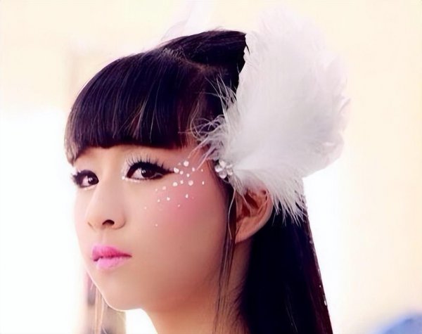 杨丽萍是什么人物