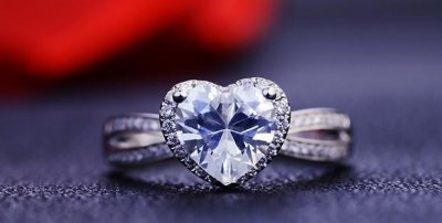 一克拉的钻戒多少大 1克拉的钻戒大概在什么价位