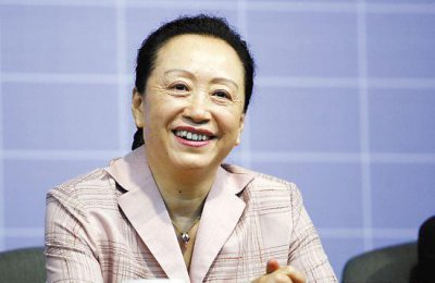 狼图腾作者是哪位作家 小说狼图腾讲了一个什么样的故事