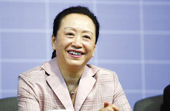 狼图腾作者是哪位作家