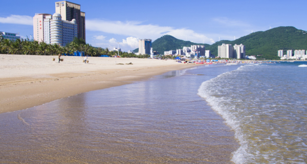 广州附近哪个海滩干净好玩