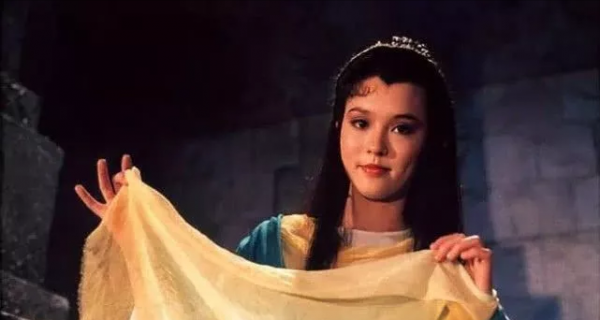 小龙女扮演者有哪几个