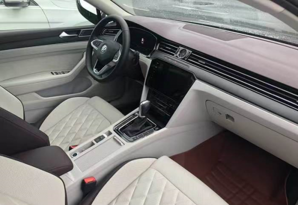 为什么都说迈腾比帕萨特高档