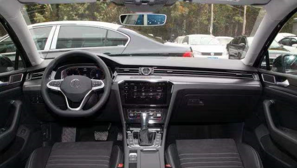 为什么都说迈腾比帕萨特高档