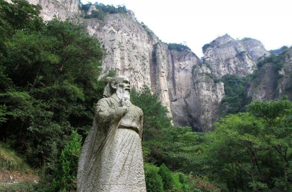 朝碧海而暮苍梧是什么意思