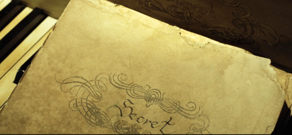 不能说的秘密在暗示什么