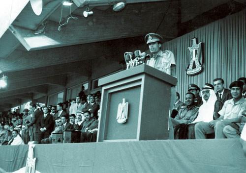 卡大佐怎么惹了五常