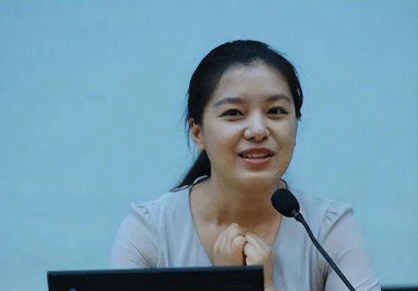 翻译官张京的个人资料