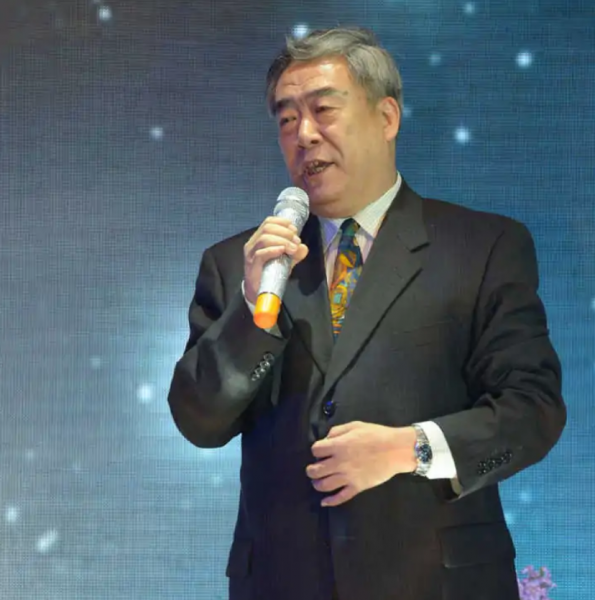 歌手周晓鸥的个人资料简介