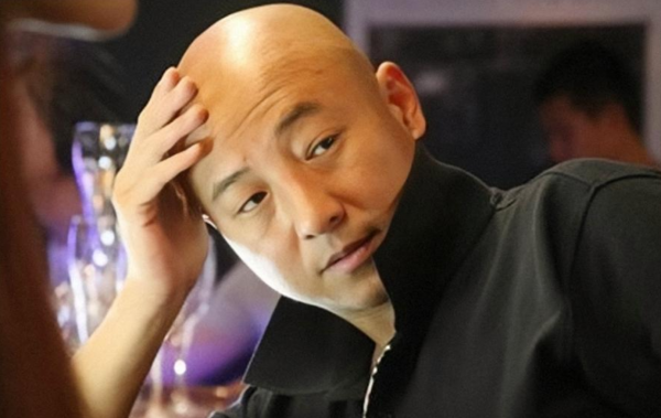 歌手周晓鸥的个人资料简介