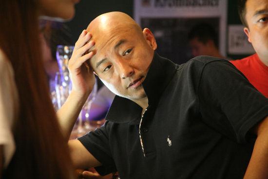 歌手周晓鸥的个人资料简介