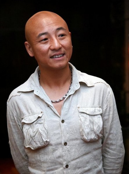 歌手周晓鸥的个人资料简介