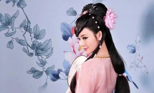 女生脚上系红绳什么意思