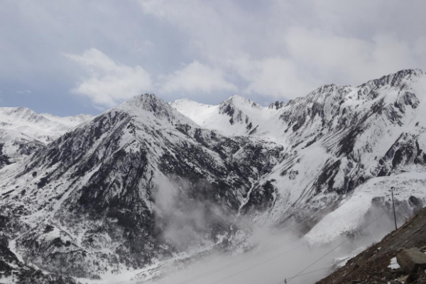 巴郎山风景区在哪里