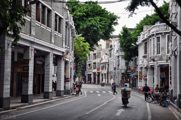 管辖范围社区和街道哪个大