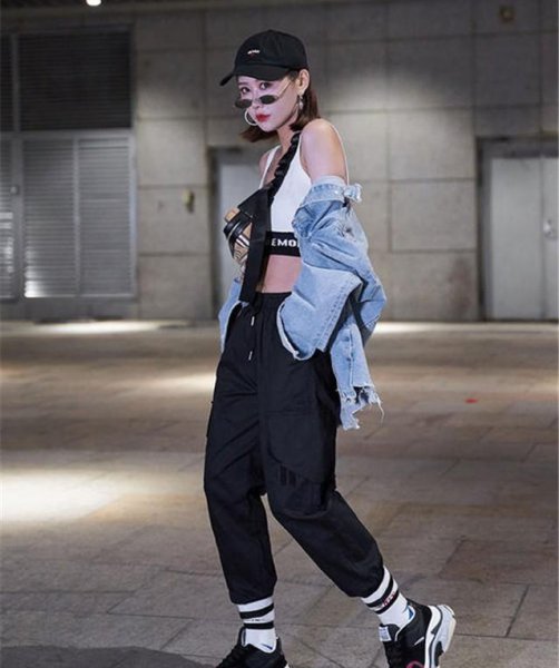 工装裤配什么鞋子好看