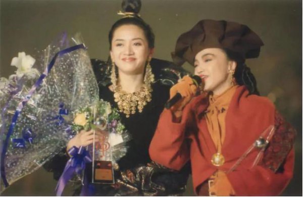 唱过千千阙歌的女歌手是哪位