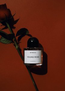 女士香水十大排名 十大公认最好闻的女士香水盘点