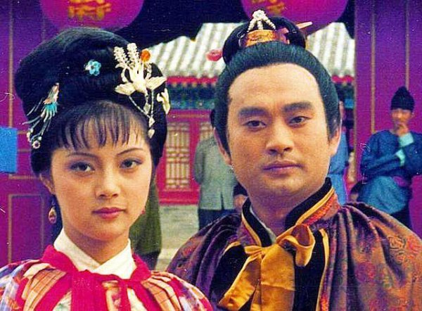 红楼梦贾雨村为什么要报复贾家