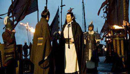 周瑜是谁的部下