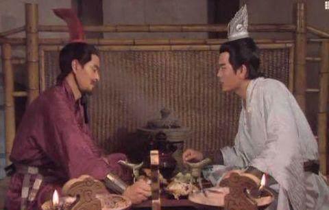 周瑜是谁的部下