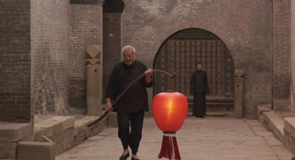 电影大红灯笼高高挂改编自哪部小说