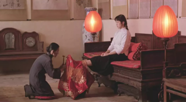 电影大红灯笼高高挂改编自哪部小说