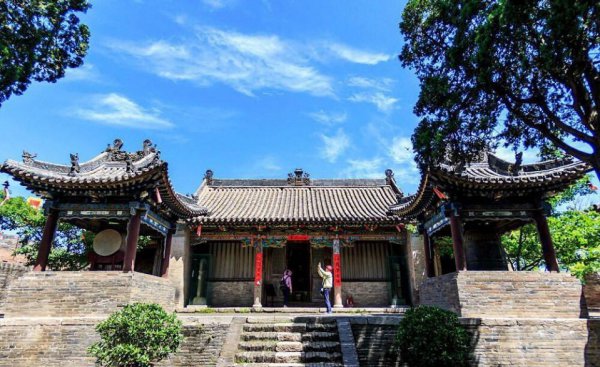 张壁古堡在山西什么地方