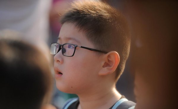 戴眼镜头晕但是很清晰