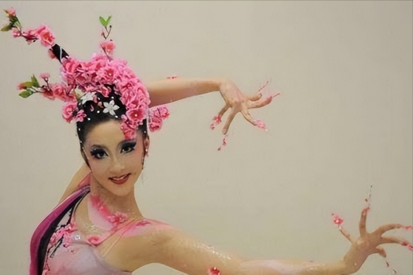 殷硕个人资料简介