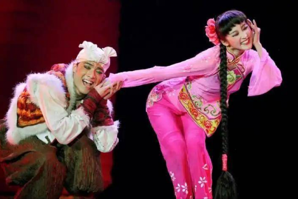 殷硕个人资料简介