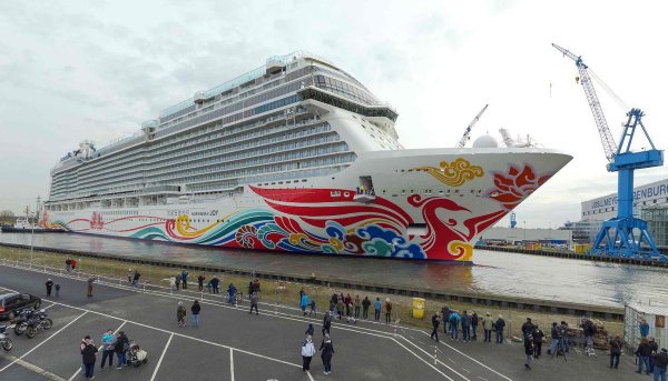 目前全世界最大的游轮有多大