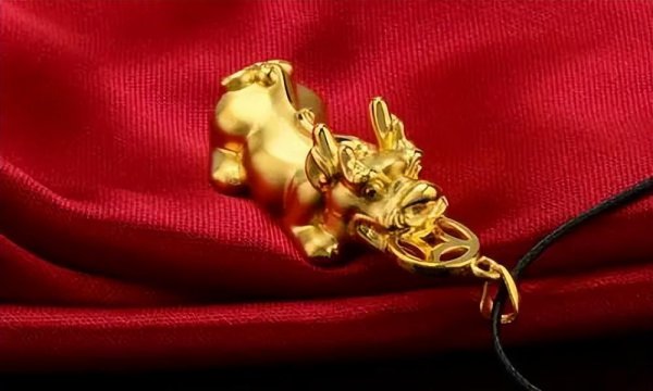 黄金一口价好还是按克的好点