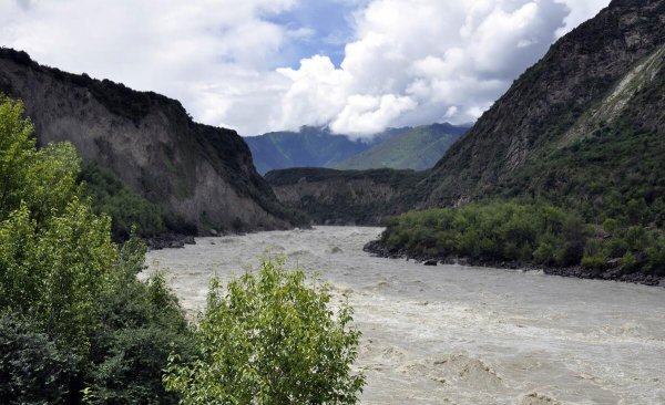 林芝市海拔高度是多少米