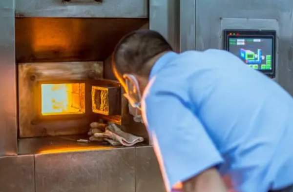 殡仪馆工作赚钱吗