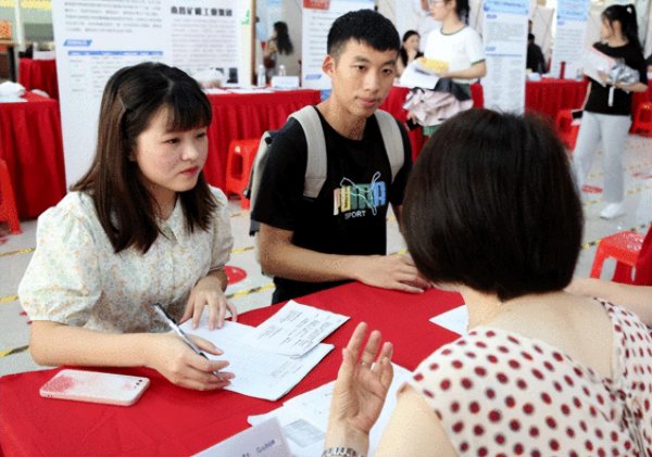 殡仪馆工作赚钱吗