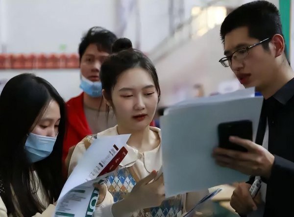 殡仪馆工作赚钱吗