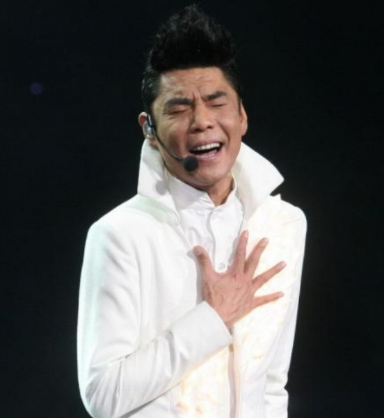 屠洪刚的三任妻子是谁