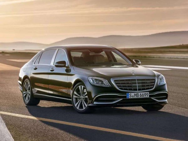 迈巴赫是奔驰吗