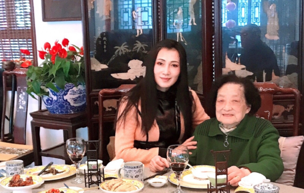 演员林芳兵现状如何