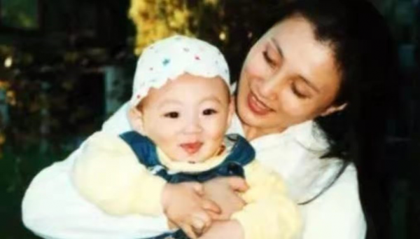 演员林芳兵现状如何