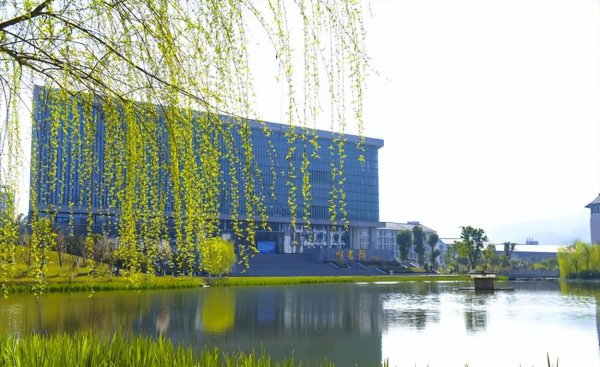 重庆专科学校推荐