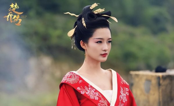 李沁和孙怡的对比照