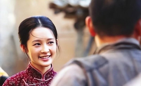 李沁和孙怡的对比照