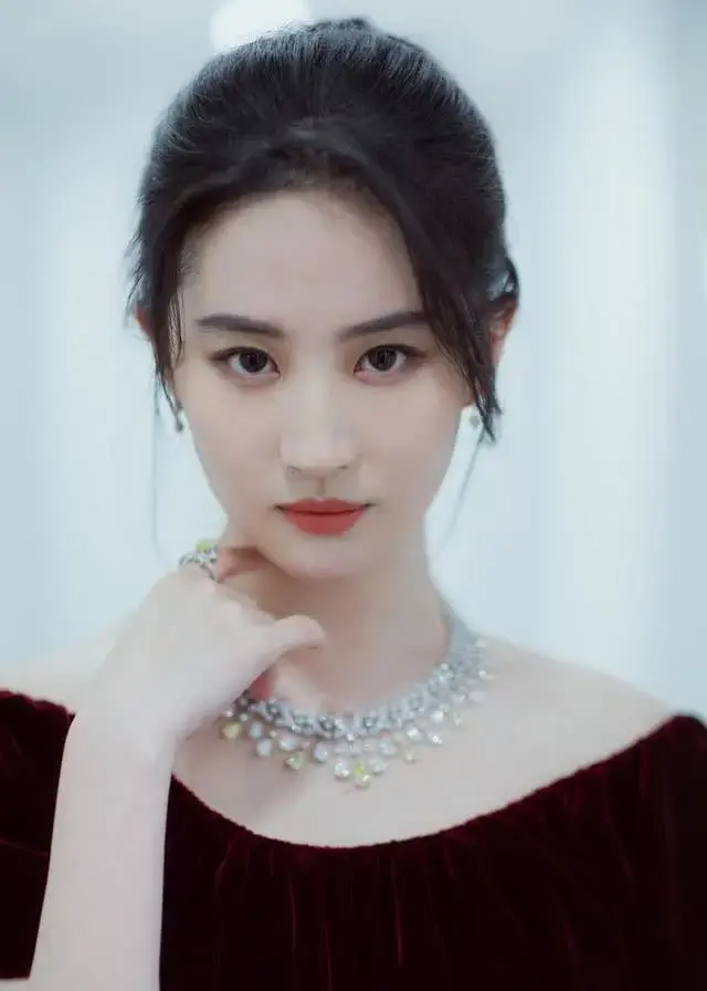 刘亦菲个人资料介绍及国籍