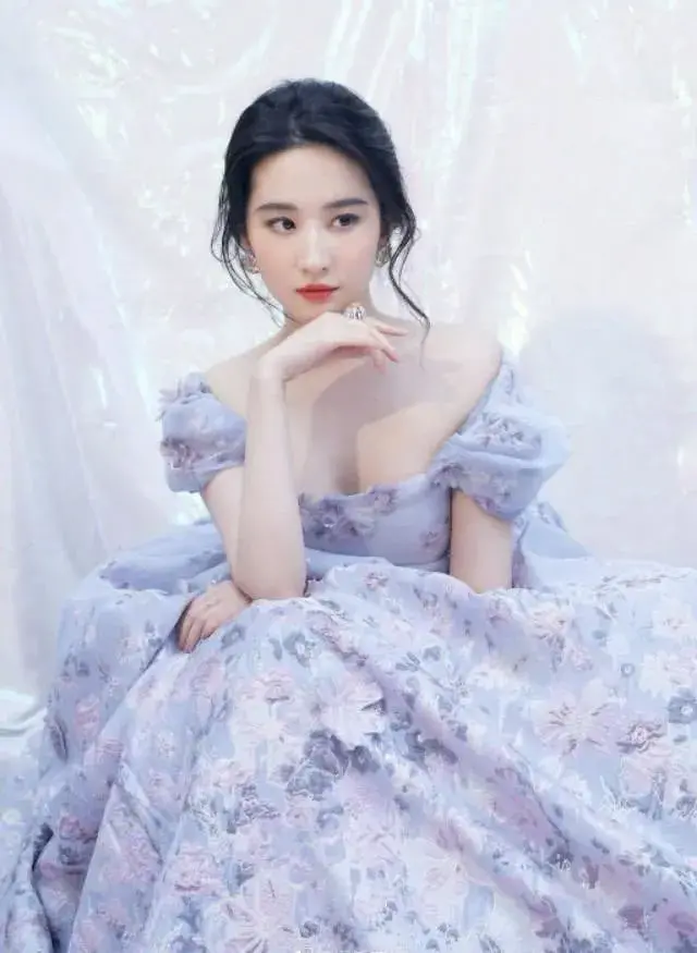 刘亦菲个人资料介绍及国籍