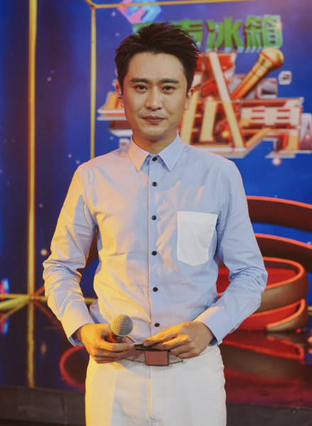 杨帆的妻子简历介绍