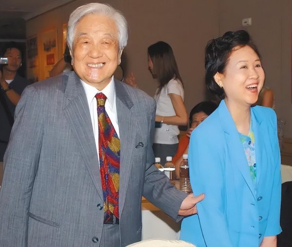 现在琼瑶还在世吗