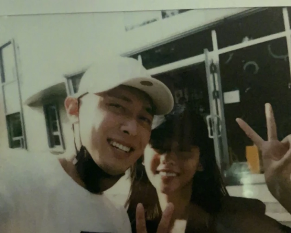 张嘉倪老公买超家庭背景介绍